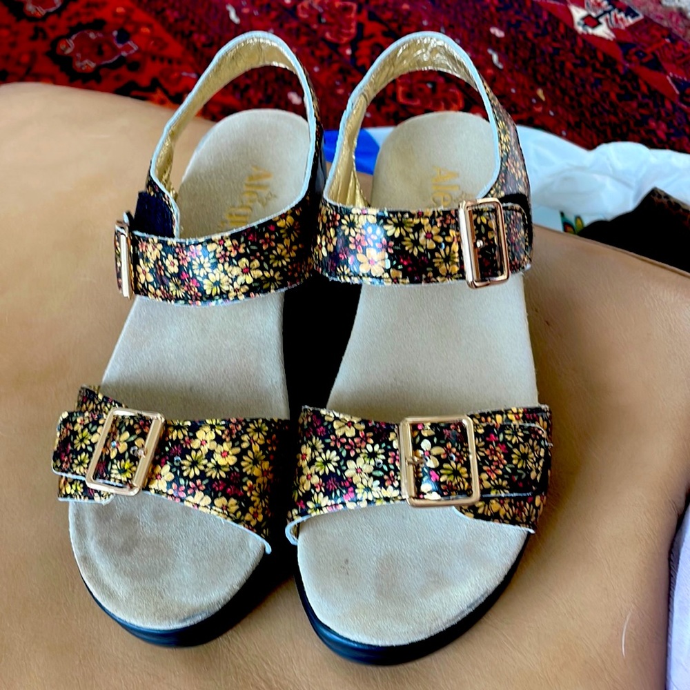 COPY - Algeria wedge sandals